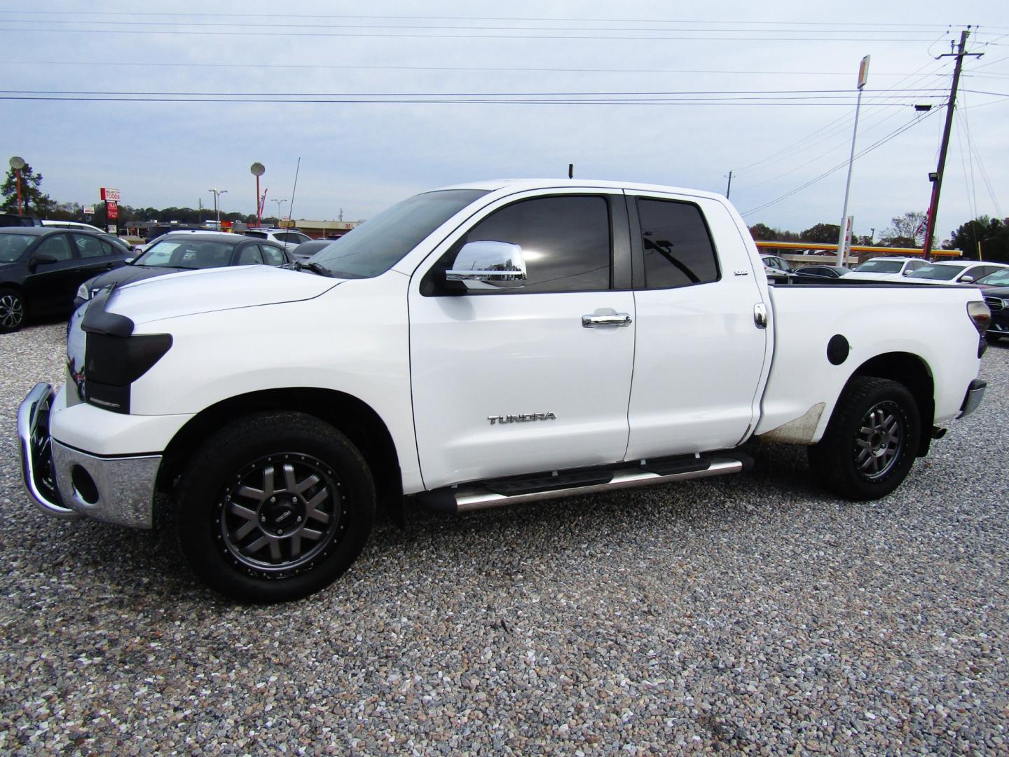 2008 WHITE /Gray Toyota Tundra Base Double Cab 4.0L 2WD (5TFRU54158X) with an 4.0L V6 DOHC 24V engine, Automatic transmission, located at 15016 S Hwy 231, Midland City, AL, 36350, (334) 983-3001, 31.306210, -85.495277 - Photo#2